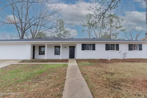 Exterior - 211 William Dr, Clinton, MS 39056 photo 3 of 17