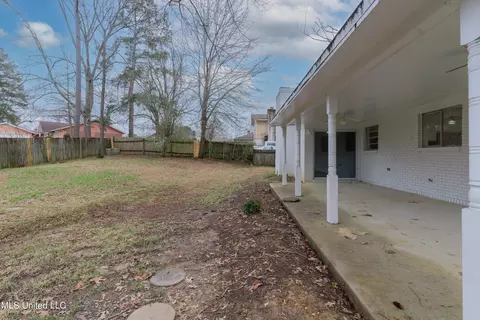 Exterior - 211 William Dr, Clinton, MS 39056 photo 12 of 17