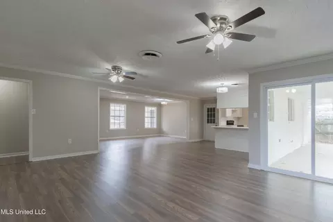 Living - 211 William Dr, Clinton, MS 39056 photo 8 of 9