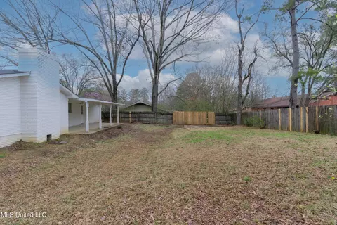 Exterior - 211 William Dr, Clinton, MS 39056 photo 16 of 17