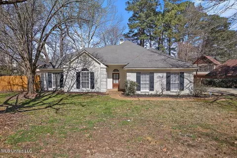1712 Rosemont Cir, Clinton, MS 39056