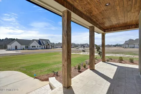 Exterior - 227 Disciple Dr, Brandon, MS 39047 photo 5 of 11