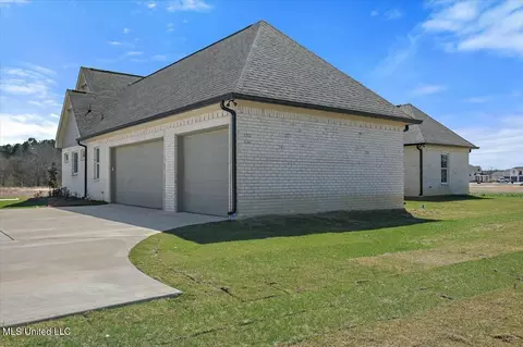 Exterior - 227 Disciple Dr, Brandon, MS 39047 photo 10 of 11