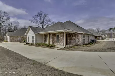 1821 Freedom Ring Dr, Brandon, MS 39047 photo 3