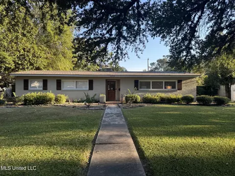 412 Macarthur Ave, Greenwood, MS 38930