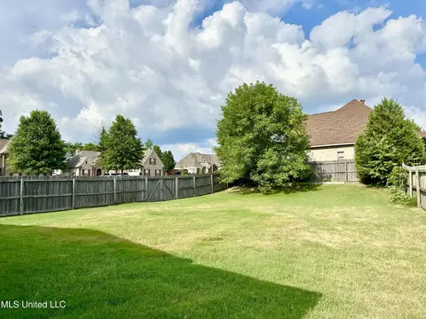 Exterior - 75 Cobblestone Ln N, Hernando, MS 38632 photo 6 of 7
