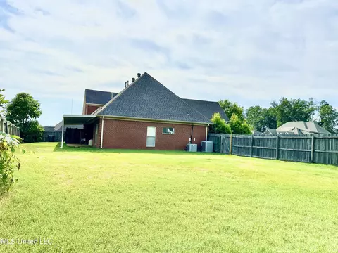 Exterior - 75 Cobblestone Ln N, Hernando, MS 38632 photo 7 of 7