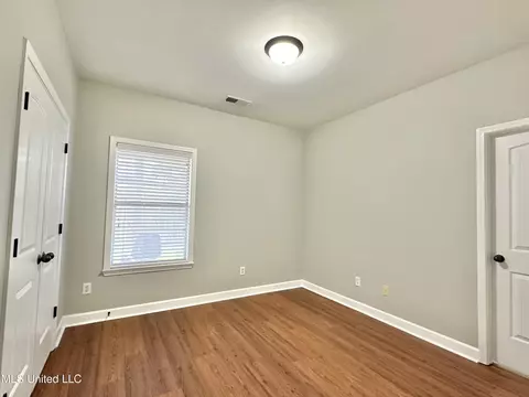Bedroom - 75 Cobblestone Ln N, Hernando, MS 38632 photo 4 of 5