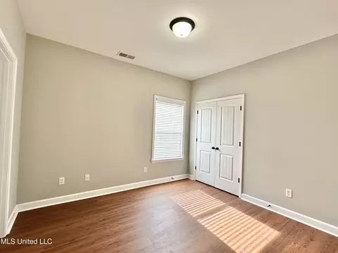Bedroom - 75 Cobblestone Ln N, Hernando, MS 38632 photo 3 of 5