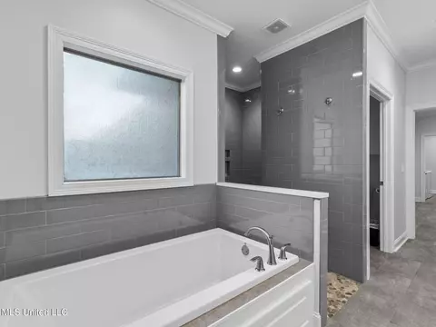 Bath - 115 Long Leaf Way, Flowood, MS 39232 photo 4 of 5