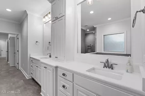 Bath - 115 Long Leaf Way, Flowood, MS 39232 photo 1 of 5