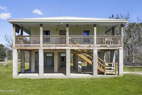 15904 Groue St, Biloxi, MS 39532