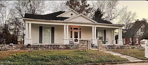 265 E College Ave, Holly Springs, MS 38635