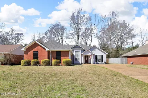 417 Hemlock Dr, Flowood, MS 39232