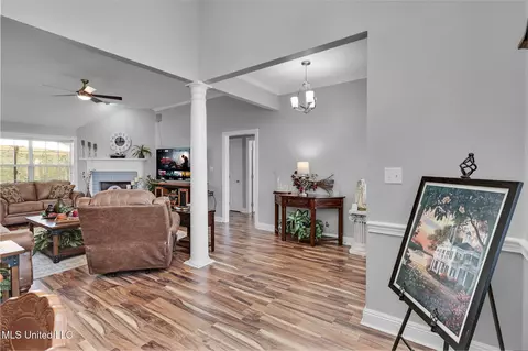 Entry Way - 417 Hemlock Dr, Flowood, MS 39232 photo 2 of 2
