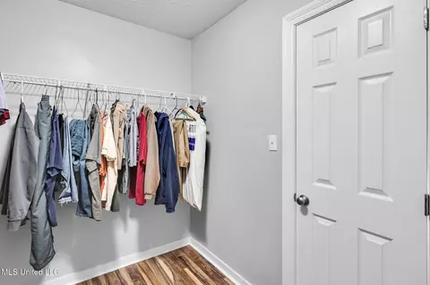 Other - 417 Hemlock Dr, Flowood, MS 39232 photo 6 of 8