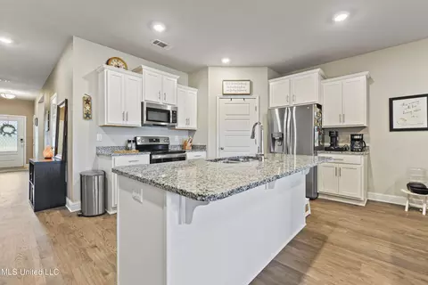 5730 Overland Dr, Biloxi, MS 39532 photo 7