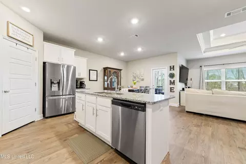 5730 Overland Dr, Biloxi, MS 39532 photo 8