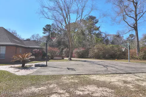 18442 Deer Dr, Saucier, MS 39574 photo 23