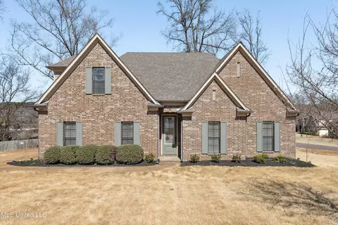 1648 Jolie Cv, Hernando, MS 38632