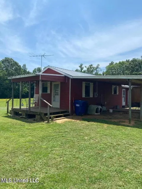 6639 Clifton Hillsboro Road Rd, Forest, MS 39074