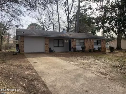 135 Thacker Loop, Oxford, MS 38655 photo 1