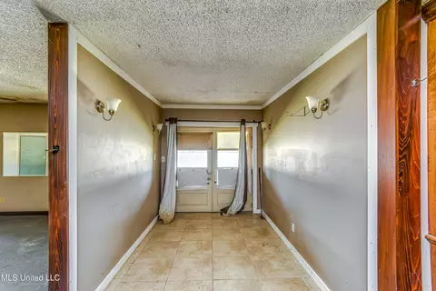 1403 Old Lake Rd, Brandon, MS 39042 photo 9