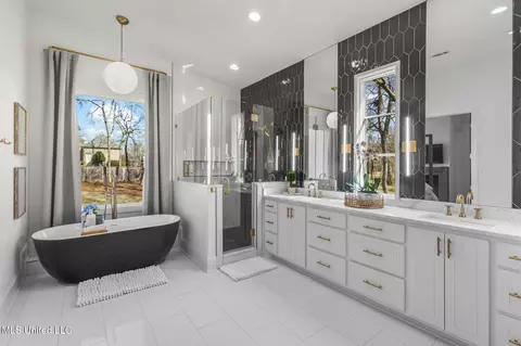 Bath - 104 Langdon Bnd, Madison, MS 39110 photo 1 of 10
