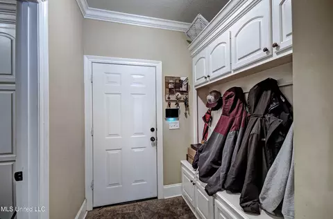 Entry Way - 168 Belle Oak Dr, Brandon, MS 39042 photo 2 of 2