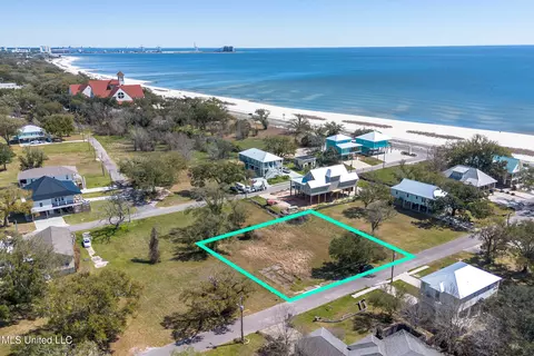 413 Gulf View Ave, Long Beach, MS 39560