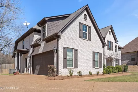 678 Shady Brooke Ln, Hernando, MS 38632 photo 4