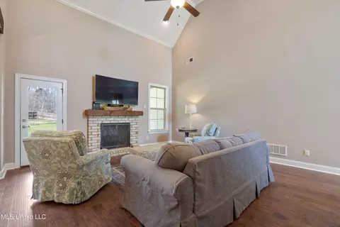 678 Shady Brooke Ln, Hernando, MS 38632 photo 13