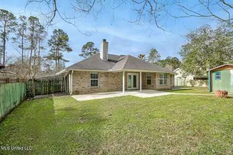 73638 N Diamondhead Dr, Diamondhead, MS 39525 photo 8