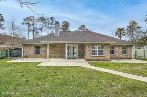 73638 N Diamondhead Dr, Diamondhead, MS 39525 photo 5