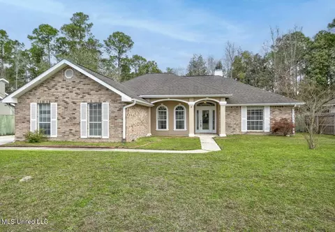 73638 N Diamondhead Dr, Diamondhead, MS 39525