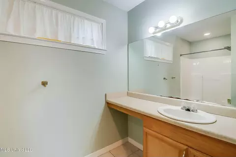 Bath - 207 Gates Ave, Long Beach, MS 39560 photo 1 of 4