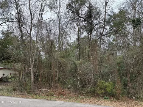 10616 Limu Way, Diamondhead, MS 39525