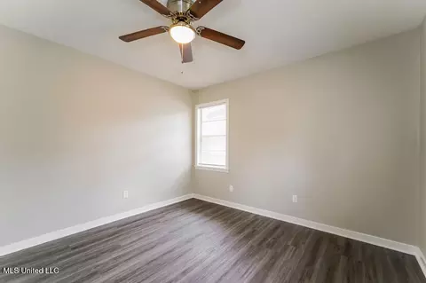 827 Berwood Dr, Jackson, MS 39206 photo 7