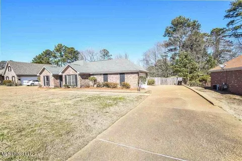 Other - 1015 Cobblestone Pl, Brandon, MS 39042 photo 2 of 9