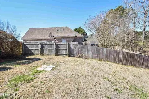 Exterior - 1015 Cobblestone Pl, Brandon, MS 39042 photo 3 of 3