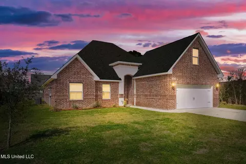 10485 E Landon Green Cir, Gulfport, MS 39503