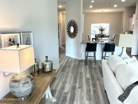 Entry Way - 13917 Ruby Ln, Biloxi, MS 39532 photo 9 of 9