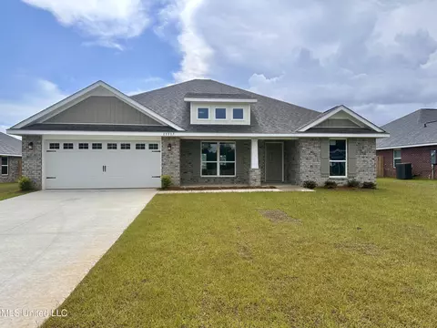 13917 Ruby Ln, Biloxi, MS 39532