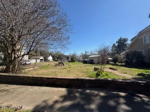 805 N Union St, Natchez, MS 39120