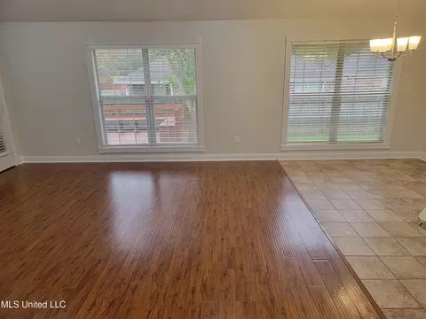 682 Parker Pl, Brandon, MS 39042 photo 3
