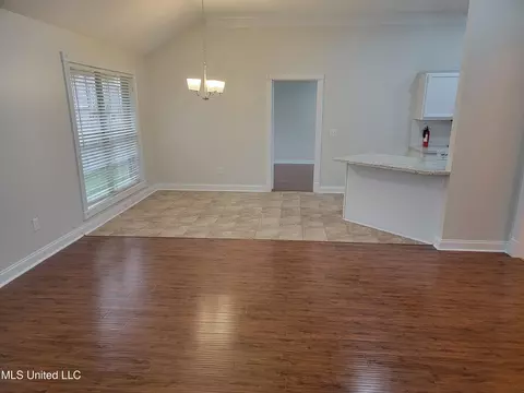 682 Parker Pl, Brandon, MS 39042 photo 5