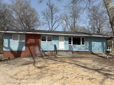 312 E Leavell Woods Dr, Jackson, MS 39212