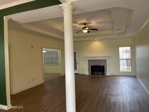 Living - 362 Mallory Dr, Byram, MS 39272 photo 1 of 3