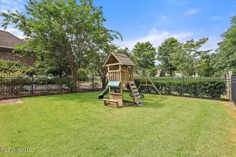 Exterior - 100 Indian Creek Blvd, Flowood, MS 39232 photo 16 of 16