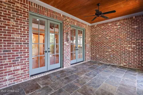 Exterior - 100 Indian Creek Blvd, Flowood, MS 39232 photo 7 of 16